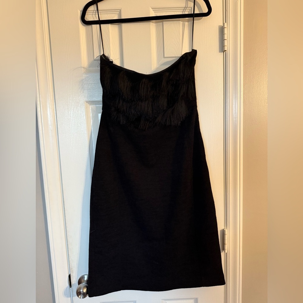 NWT Banana Republic Black Strapless Fringe Dress size 12 - Picture 2 of 9